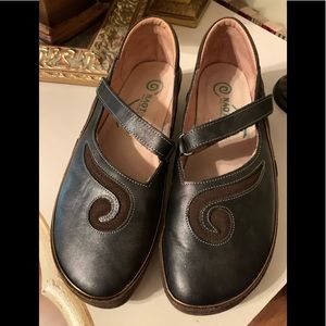 Bait Mary Jane shoes